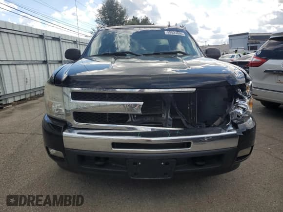 ✅ 2011 Chevrolet Silverado 1500 LT • VIN: 1GCRKSE36BZ343507 • Лот: 89533695. Опубликован ранее на Copart с пробегом 196 650 миль. Бесплатный доступ к архиву аукционных продаж из США и подробный отчёт об истории автомобиля на DreamBid. Изображение 5.
