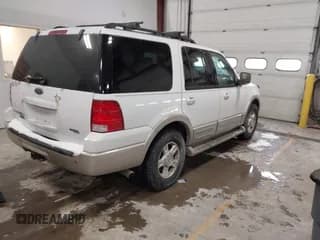 ✅ 2005 Ford Expedition Eddie Bauer • VIN: 1FMFU18535LA58674 • Lot: 43805998. Wystawiony na IAAI z przebiegiem 230 432 mil. Bezpłatny archiwum sprzedaży aukcyjnych z USA i szczegółowy raport historii pojazdu na DreamBid. Zdjęcie 4.