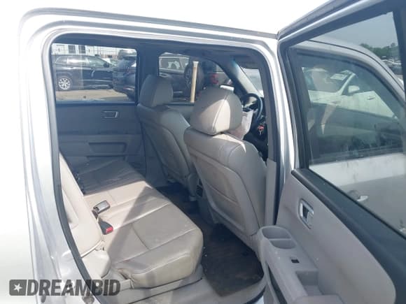 ✅ 2012 Honda Pilot EX-L • VIN: 5FNYF3H68CB014083 • Lot: 42173310. Wystawiony na IAAI z przebiegiem 238 175 mil. Bezpłatny archiwum sprzedaży aukcyjnych z USA i szczegółowy raport historii pojazdu na DreamBid. Zdjęcie 8.