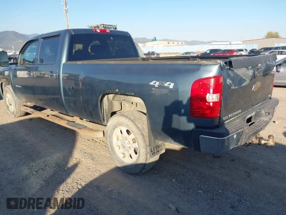 ✅ 2011 Chevrolet Silverado 2500HD LTZ • VIN: 1GC1KYC82BF152084 • Лот: 43281621. Опубликован ранее на IAAI с пробегом 163 157 миль. Бесплатный доступ к архиву аукционных продаж из США и подробный отчёт об истории автомобиля на DreamBid. Изображение 3.