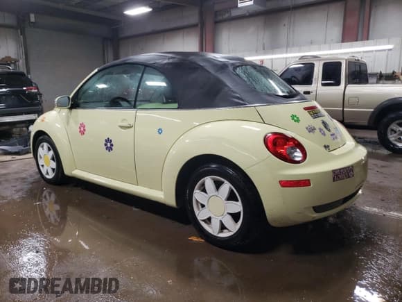 ✅ 2006 Volkswagen Beetle • VIN: 3VWRF31YX6M311661 • Lot: 51855285. Listed on Copart with 98,703 mi. Free auction sales archive from the USA and detailed vehicle history report at DreamBid. Image 2.