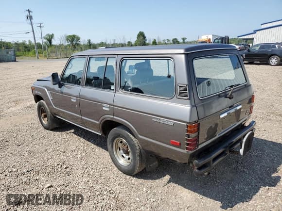 ✅ 1989 Toyota Land Cruiser • VIN: JT3FJ62G6K1109245 • Лот: 66925245. Опубликован ранее на Copart с пробегом 79 541 миль. Бесплатный доступ к архиву аукционных продаж из США и подробный отчёт об истории автомобиля на DreamBid. Изображение 2.