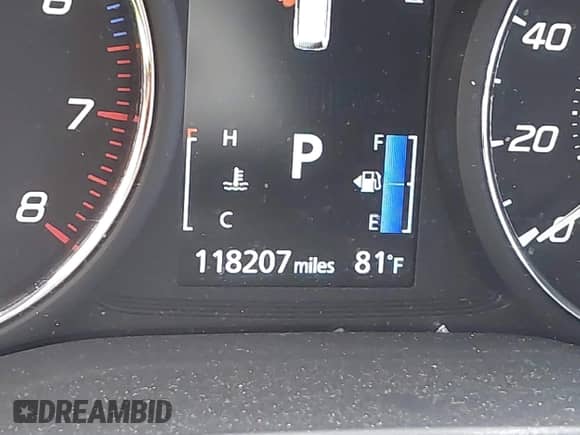 2018 Mitsubishi Outlander SE with VIN JA4AD3A38JZ018658, listed as a IAAI auction lot 43073998 with 118,207 mi miles and . Bid and sale history available at DreamBid. Image 7.