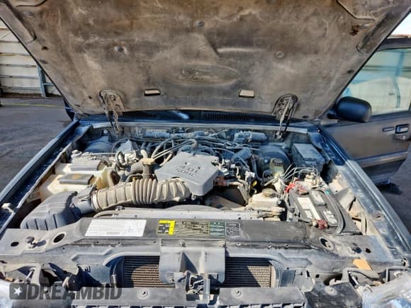 ✅ 2003 Ford Explorer Sport Trac XLS • VIN: 1FMZU67E33UA41036 • Lot: 86667165. Wystawiony na Copart z przebiegiem 221 484 mil. Bezpłatny archiwum sprzedaży aukcyjnych z USA i szczegółowy raport historii pojazdu na DreamBid. Zdjęcie 11.