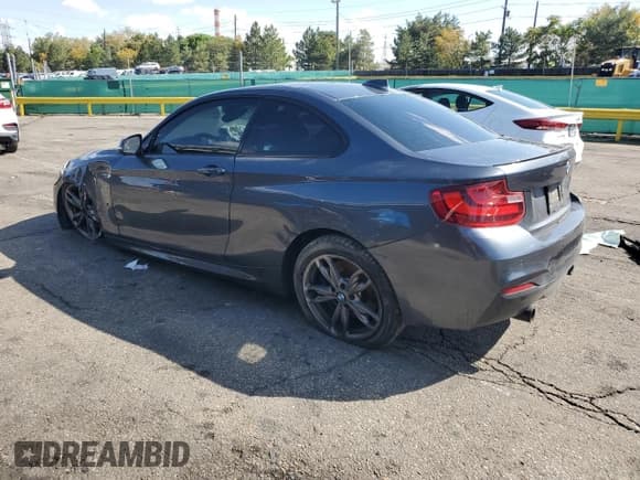 ✅ 2014 BMW 2 Series M235i • VIN: WBA1J7C58EV253026 • Lot: 83981165. Wystawiony na Copart z przebiegiem 74 546 mil. Bezpłatny archiwum sprzedaży aukcyjnych z USA i szczegółowy raport historii pojazdu na DreamBid. Zdjęcie 2.
