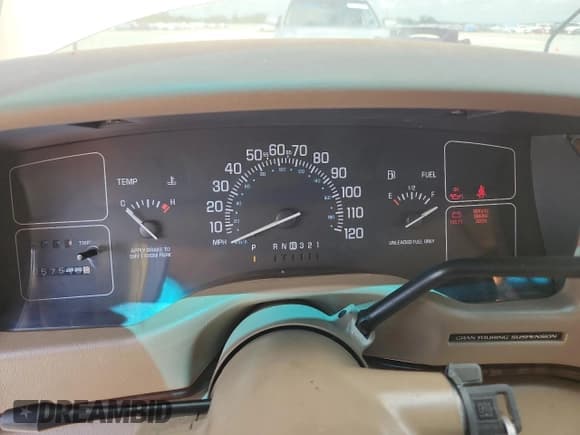 ✅ 1996 Buick Roadmaster Estate Collectors Edition • VIN: 1G4BR82P3TR415414 • Lot: 67954115. Wystawiony na Copart z przebiegiem 57 516 mil. Bezpłatny archiwum sprzedaży aukcyjnych z USA i szczegółowy raport historii pojazdu na DreamBid. Zdjęcie 9.