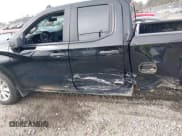 ✅ 2020 Chevrolet Silverado 1500 Custom • VIN: 1GCRWBEF3LZ196448 • Lot: 41508665. Wystawiony na IAAI z przebiegiem 95 187 mil. Bezpłatny archiwum sprzedaży aukcyjnych z USA i szczegółowy raport historii pojazdu na DreamBid. Zdjęcie 14.