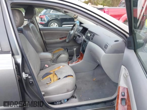 ✅ 2005 Toyota Corolla S • VIN: 2T1BR32E65C364624 • Lot: 43582750. Wystawiony na IAAI z przebiegiem 172 853 mil. Bezpłatny archiwum sprzedaży aukcyjnych z USA i szczegółowy raport historii pojazdu na DreamBid. Zdjęcie 5.