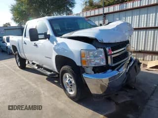 ✅ 2014 Chevrolet Silverado 2500HD Work Truck • VIN: 1GC1CVCG8EF161704 • Лот: 43678631. Опубликован ранее на IAAI с пробегом 264 452 миль. Бесплатный доступ к архиву аукционных продаж из США и подробный отчёт об истории автомобиля на DreamBid. Изображение 1.