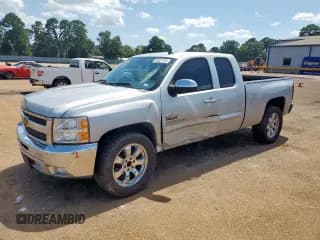✅ 2013 Chevrolet Silverado 1500 LT • VIN: 1GCRCSE03DZ265306 • Lot: 66621725. Wystawiony na Copart z przebiegiem 201 895 mil. Bezpłatny archiwum sprzedaży aukcyjnych z USA i szczegółowy raport historii pojazdu na DreamBid. Zdjęcie 1.