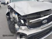 ✅ 2017 Kia Sorento EX • VIN: 5XYPH4A56HG233136 • Lot: 43586055. Listed on IAAI with 170,981 mi. Free auction sales archive from the USA and detailed vehicle history report at DreamBid. Image 17.