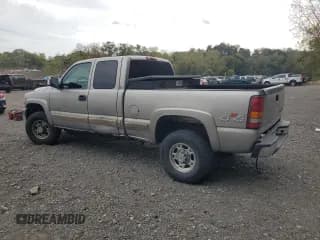✅ 2002 Chevrolet Silverado 2500HD LS • VIN: 1GCHK29U62E267096 • Lot: 85281645. Wystawiony na Copart z przebiegiem 171 847 mil. Bezpłatny archiwum sprzedaży aukcyjnych z USA i szczegółowy raport historii pojazdu na DreamBid. Zdjęcie 2.