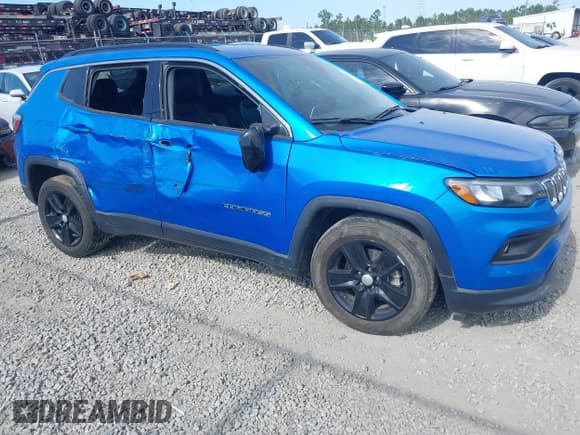 ✅ 2022 Jeep Compass Latitude • VIN: 3C4NJCBB6NT229148 • Lot: 42342559. Listed on IAAI with 26,915 mi. Free auction sales archive from the USA and detailed vehicle history report at DreamBid. Image 1.