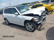 ✅ 2015 Mercedes-Benz GLK 350 • VIN: WDCGG8JB5FG338710 • Лот: 42882858. Опубликован ранее на IAAI с пробегом 118 520 миль. Бесплатный доступ к архиву аукционных продаж из США и подробный отчёт об истории автомобиля на DreamBid. Изображение 1.