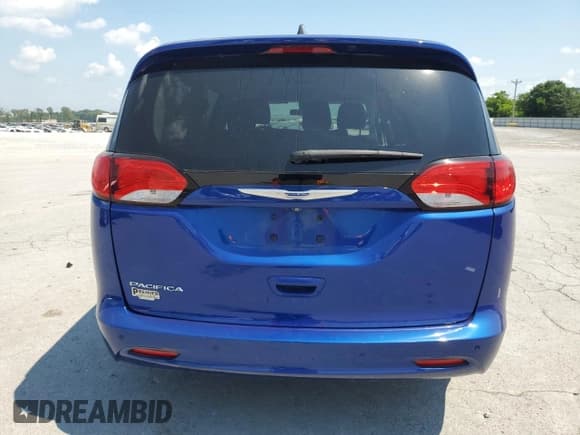 ✅ 2019 Chrysler Pacifica L • VIN: 2C4RC1AG3KR630569 • Lot: 62184745. Wystawiony na Copart z przebiegiem 63 059 mil. Bezpłatny archiwum sprzedaży aukcyjnych z USA i szczegółowy raport historii pojazdu na DreamBid. Zdjęcie 6.