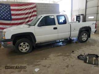 ✅ 2003 Chevrolet Silverado 1500 LS • VIN: 2GCEK19V931363104 • Лот: 63974714. Опубликован ранее на Copart с пробегом 215 502 миль. Бесплатный доступ к архиву аукционных продаж из США и подробный отчёт об истории автомобиля на DreamBid. Изображение 1.