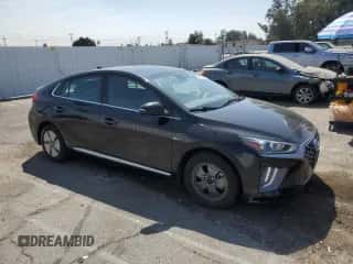 2020 Hyundai Ioniq SE с VIN KMHC75LC6LU242098, выставлен на аукционе Copart как лот 70589334 с пробегом 80 009 миль миль и Списание • Salvage title. История ставок и продаж доступна на DreamBid. Изображение 4.