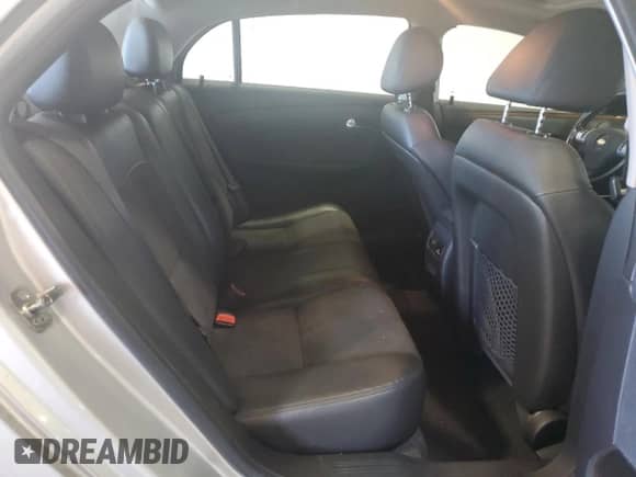 2012 Chevrolet Malibu 2LT z VIN 1G1ZD5E07CF330472, wystawiony jako Copart lot #69040254 z przebiegiem 136 393 mil mil oraz Szkoda całkowita • Salvage title. Historia ofert i sprzedaży dostępna na DreamBid. Obrazek 10.