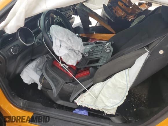 ✅ 2019 Ford Mustang EcoBoost • VIN: 1FA6P8TH3K5163551 • Лот: 86787405. Опубликован ранее на Copart с пробегом Не указан. Бесплатный доступ к архиву аукционных продаж из США и подробный отчёт об истории автомобиля на DreamBid. Изображение 7.