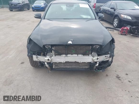 ✅ 2017 Mercedes-Benz C 300 • VIN: WDDWF4KB8HR256544 • Lot: 42723776. Listed on IAAI with 81,376 mi. Free auction sales archive from the USA and detailed vehicle history report at DreamBid. Image 6.