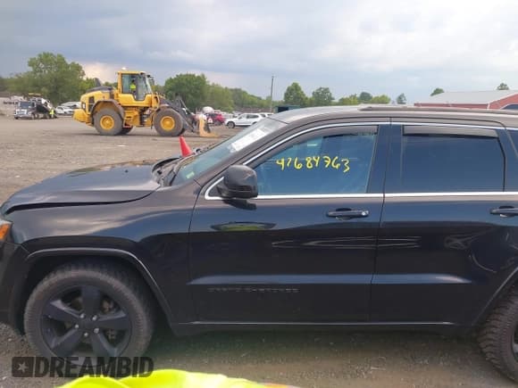 ✅ 2015 Jeep Grand Cherokee Laredo • VIN: 1C4RJFAG4FC778747 • Лот: 42684763. Опубликован ранее на IAAI с пробегом 175 705 миль. Бесплатный доступ к архиву аукционных продаж из США и подробный отчёт об истории автомобиля на DreamBid. Изображение 14.