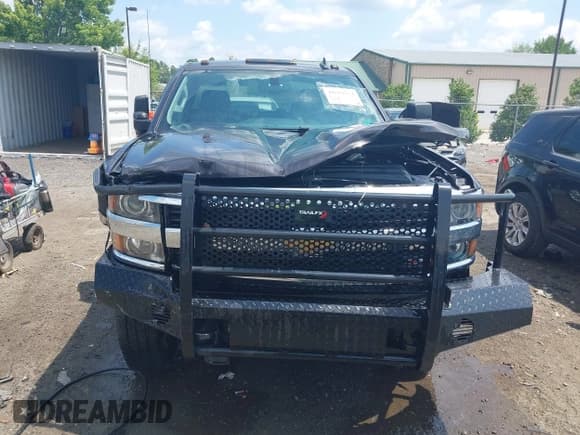 ✅ 2015 Chevrolet Silverado 2500HD LT • VIN: 1GC2KVEG2FZ533591 • Lot: 42689674. Wystawiony na IAAI z przebiegiem 133 697 mil. Bezpłatny archiwum sprzedaży aukcyjnych z USA i szczegółowy raport historii pojazdu na DreamBid. Zdjęcie 12.