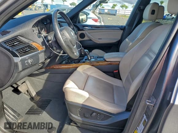 ✅ 2011 BMW X5 35d • VIN: 5UXZW0C50BL369163 • Lot: 89516705. Listed on Copart with 166,314 mi. Free auction sales archive from the USA and detailed vehicle history report at DreamBid. Image 7.