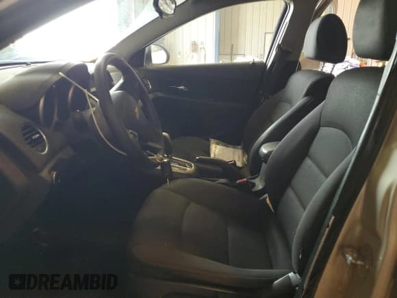 ✅ 2015 Chevrolet Cruze LT • VIN: 1G1PC5SB2F7209797 • Лот: 92389605. Опубликован ранее на Copart с пробегом 229 104 миль. Бесплатный доступ к архиву аукционных продаж из США и подробный отчёт об истории автомобиля на DreamBid. Изображение 7.