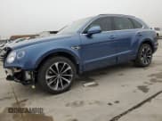 ✅ 2019 Bentley Bentayga V8 • VIN: SJAAM2ZV5KC024865 • Lot: 42869533. Wystawiony na Copart z przebiegiem 23 687 mil. Bezpłatny archiwum sprzedaży aukcyjnych z USA i szczegółowy raport historii pojazdu na DreamBid. Zdjęcie 1.