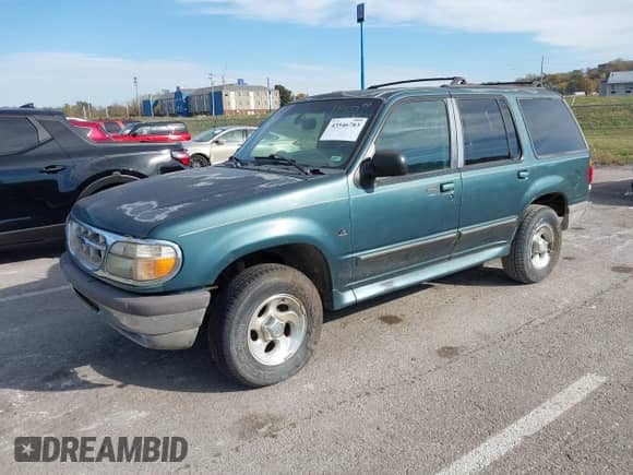 1997 Ford Explorer XLT с VIN 1FMDU35P1VUD27290, выставлен на аукционе IAAI как лот 43546783 с пробегом 307 524 миль миль и . История ставок и продаж доступна на DreamBid. Изображение 2.