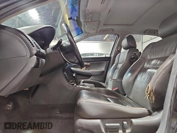 ✅ 2005 Honda Accord EX-L • VIN: 1HGCM56895A021637 • Lot: 96677085. Wystawiony na Copart z przebiegiem 271 007 mil. Bezpłatny archiwum sprzedaży aukcyjnych z USA i szczegółowy raport historii pojazdu na DreamBid. Zdjęcie 7.