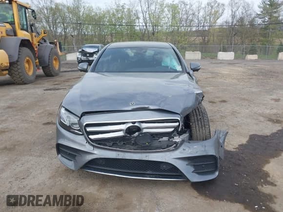 ✅ 2020 Mercedes-Benz E 450 • VIN: W1KZF6JB4LA832485 • Lot: 42135937. Wystawiony na IAAI z przebiegiem 111 984 mil. Bezpłatny archiwum sprzedaży aukcyjnych z USA i szczegółowy raport historii pojazdu na DreamBid. Zdjęcie 12.