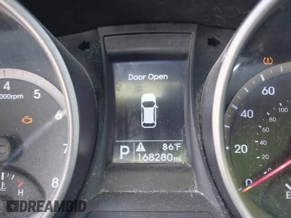 2016 Hyundai Santa Fe с VIN 5XYZUDLB2GG368085, выставлен на аукционе IAAI как лот 43321413 с пробегом 168 280 миль миль и . История ставок и продаж доступна на DreamBid. Изображение 15.