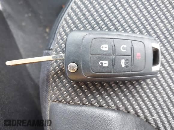 2014 Chevrolet Malibu LT z VIN 1G11E5SL0EF281823, wystawiony jako IAAI lot #42891165 z przebiegiem 138 778 mil mil oraz . Historia ofert i sprzedaży dostępna na DreamBid. Obrazek 11.