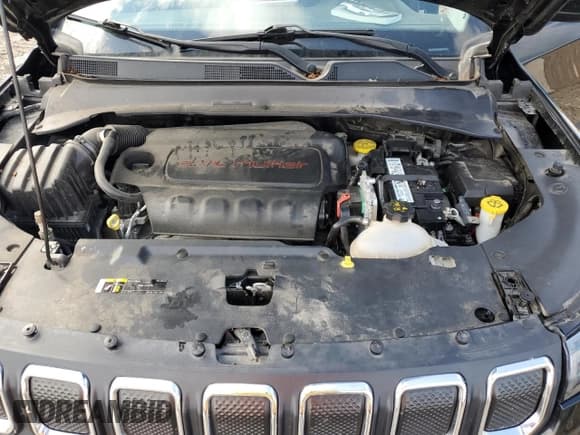 ✅ 2022 Jeep Compass Latitude • VIN: 3C4NJDBB4NT230062 • Lot: 81782845. Wystawiony na Copart z przebiegiem 23 854 mil. Bezpłatny archiwum sprzedaży aukcyjnych z USA i szczegółowy raport historii pojazdu na DreamBid. Zdjęcie 12.