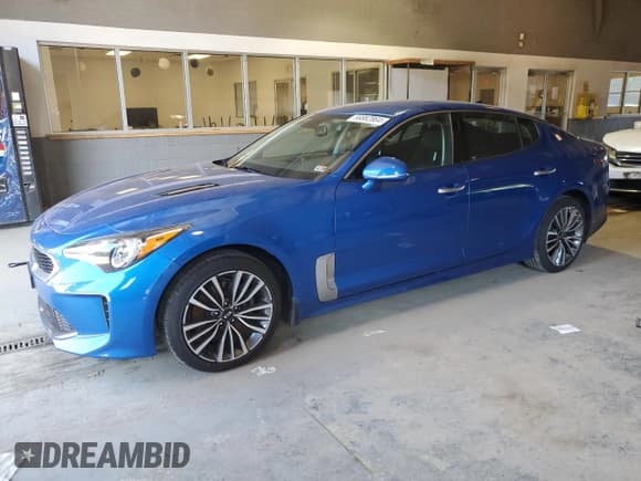 ✅ 2019 Kia Stinger • VIN: KNAE15LA2K6051145 • Lot: 56882864. Wystawiony na Copart z przebiegiem 70 295 mil. Bezpłatny archiwum sprzedaży aukcyjnych z USA i szczegółowy raport historii pojazdu na DreamBid. Zdjęcie 1.