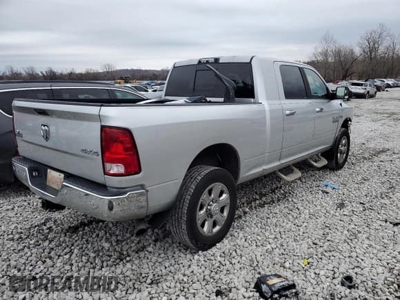 ✅ 2018 Ram 2500 Big Horn • VIN: 3C6UR5MJ1JG102774 • Lot: 85243574. Wystawiony na Copart z przebiegiem 112 579 mil. Bezpłatny archiwum sprzedaży aukcyjnych z USA i szczegółowy raport historii pojazdu na DreamBid. Zdjęcie 3.