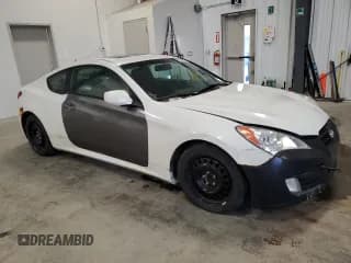 ✅ 2012 Hyundai Genesis Coupe 2.0T • VIN: KMHHT6KD8CU066737 • Lot: 89100735. Wystawiony na Copart z przebiegiem 164 094 mil. Bezpłatny archiwum sprzedaży aukcyjnych z USA i szczegółowy raport historii pojazdu na DreamBid. Zdjęcie 4.