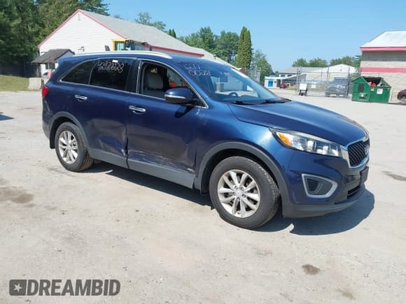 ✅ 2017 Kia Sorento LX • VIN: 5XYPGDA3XHG266996 • Lot: 42970028. Wystawiony na IAAI z przebiegiem 115 361 mil. Bezpłatny archiwum sprzedaży aukcyjnych z USA i szczegółowy raport historii pojazdu na DreamBid. Zdjęcie 1.