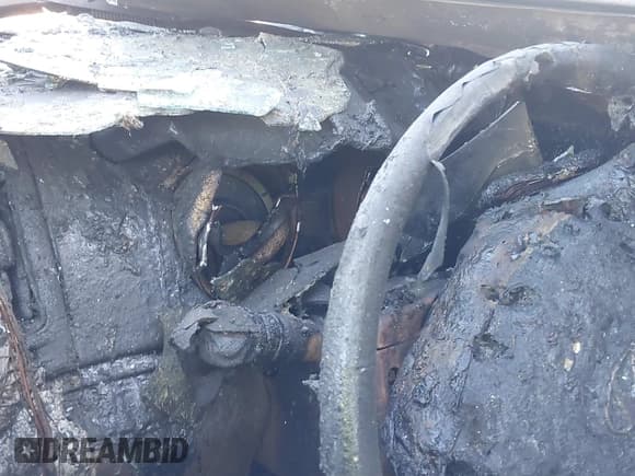 ✅ 2013 Hyundai Sonata SE • VIN: 5NPEC4AB6DH748801 • Lot: 43570293. Listed on IAAI with Not provided. Free auction sales archive from the USA and detailed vehicle history report at DreamBid. Image 7.