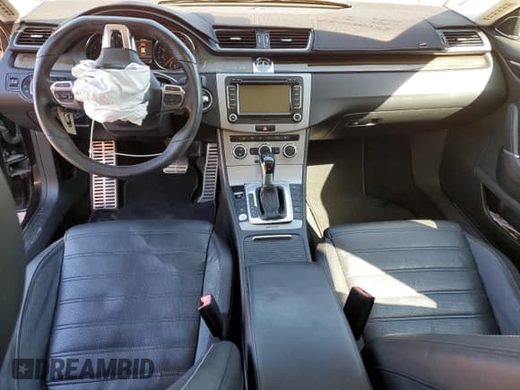 ✅ 2014 Volkswagen CC Executive • VIN: WVWGU7AN3EE502923 • Lot: 87373775. Wystawiony na Copart z przebiegiem 75 396 mil. Bezpłatny archiwum sprzedaży aukcyjnych z USA i szczegółowy raport historii pojazdu na DreamBid. Zdjęcie 8.