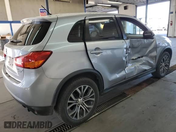 2016 Mitsubishi Outlander ES with VIN JA4AP3AU4GZ065940, listed as a Copart auction lot 82319495 with 198,997 mi miles and Salvage title. Bid and sale history available at DreamBid. Image 3.
