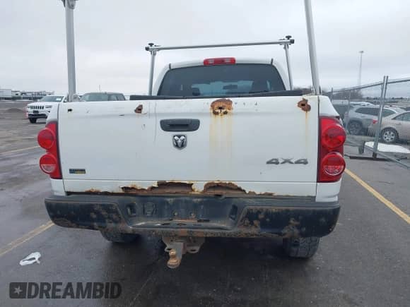 2007 Dodge 1500 ST с VIN 1D7HU18P57J590379, выставлен на аукционе IAAI как лот 41753511 с пробегом 208 080 миль миль и . История ставок и продаж доступна на DreamBid. Изображение 16.