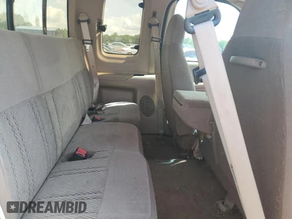 ✅ 1997 Ford F-150 XL • VIN: 1FTDX1865VNA10805 • Lot: 64174695. Wystawiony na Copart z przebiegiem 105 175 mil. Bezpłatny archiwum sprzedaży aukcyjnych z USA i szczegółowy raport historii pojazdu na DreamBid. Zdjęcie 10.