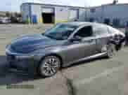 2019 Honda Accord с VIN 1HGCV3F19KA020200, выставлен на аукционе Copart как лот 82175945 с пробегом 90 146 миль миль и Списание • Salvage title. История ставок и продаж доступна на DreamBid. Изображение 1.