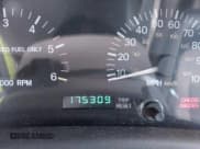 ✅ 1998 Jeep Cherokee Sport • VIN: 1J4FJ68S3WL148094 • Lot: 43600732. Wystawiony na IAAI z przebiegiem 175 309 mil. Bezpłatny archiwum sprzedaży aukcyjnych z USA i szczegółowy raport historii pojazdu na DreamBid. Zdjęcie 16.