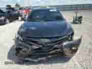 2019 Toyota Camry LE z VIN 4T1B11HK7KU741576, wystawiony jako Copart lot #71667015 z przebiegiem 101 333 mil mil oraz Szkoda całkowita • Salvage title. Historia ofert i sprzedaży dostępna na DreamBid. Obrazek 5.