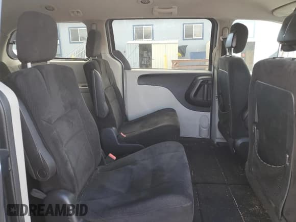 ✅ 2015 Dodge Grand Caravan SXT Plus • VIN: 2C4RDGCG8FR549781 • Lot: 90575615. Wystawiony na Copart z przebiegiem 108 080 mil. Bezpłatny archiwum sprzedaży aukcyjnych z USA i szczegółowy raport historii pojazdu na DreamBid. Zdjęcie 11.