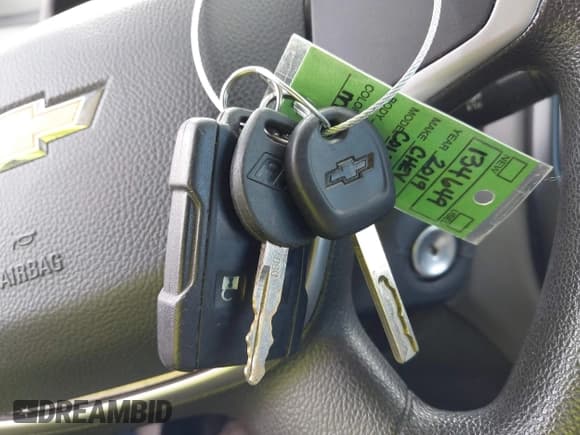 ✅ 2019 Chevrolet Colorado 4WD Work Truck • VIN: 1GCGTBEN9K1172935 • Лот: 43423113. Опубликован ранее на IAAI с пробегом 143 638 миль. Бесплатный доступ к архиву аукционных продаж из США и подробный отчёт об истории автомобиля на DreamBid. Изображение 11.