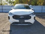 ✅ 2024 Ford Escape ST-Line Select • VIN: 1FMCU9NAXRUA02184 • Лот: 84814955. Опубликован ранее на Copart с пробегом 30 342 миль. Бесплатный доступ к архиву аукционных продаж из США и подробный отчёт об истории автомобиля на DreamBid. Изображение 5.